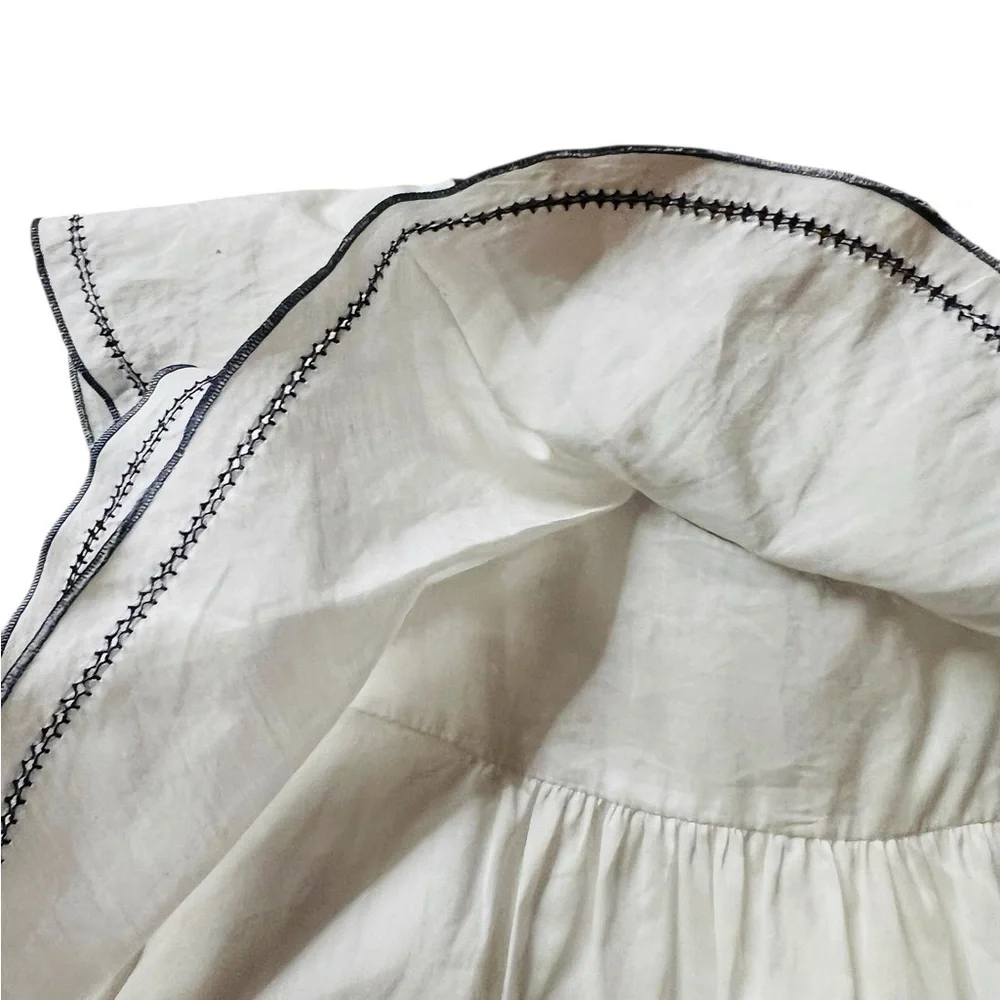 Chloe Kids White Formal Dress With Beautiful Blue accents Size 8